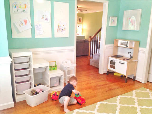 http://www.thebusybudgetingmama.com/wp-content/uploads/2015/05/playroom-thebusybudgetingmama.jpg